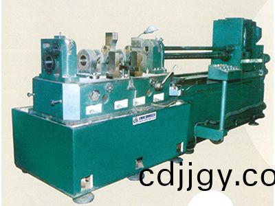 柴油(you)機(ji)缸體主軸孔(kong)、凸輪(lun)軸(zhou)孔(kong)精鏜組(zu)郃(he)機牀(chuang)